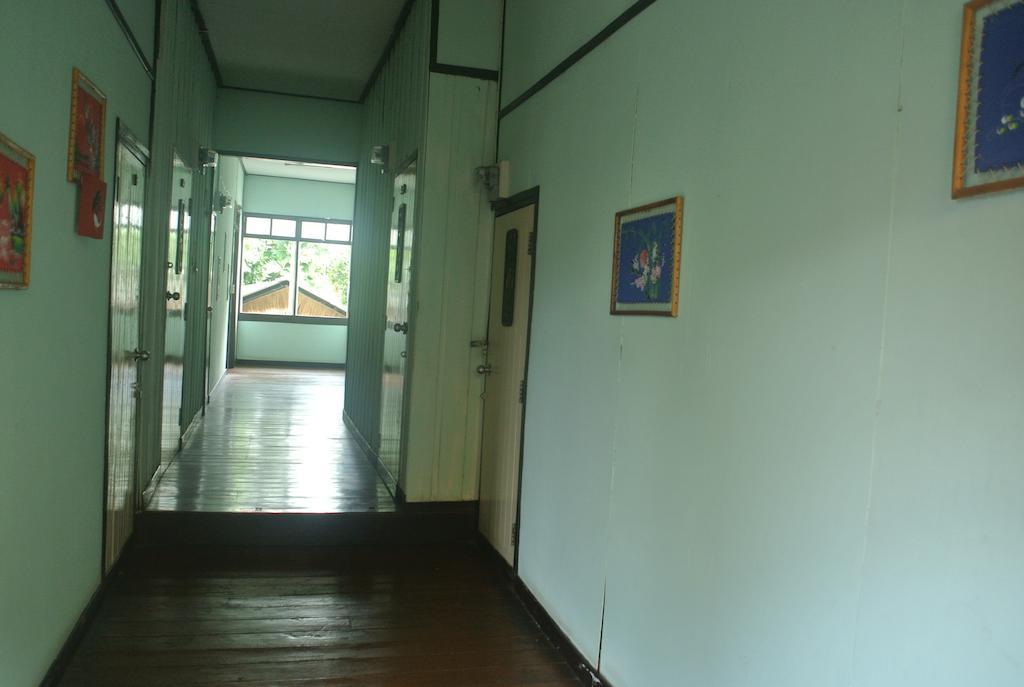Chok Dee Guesthouse Chiang Mai Exterior photo