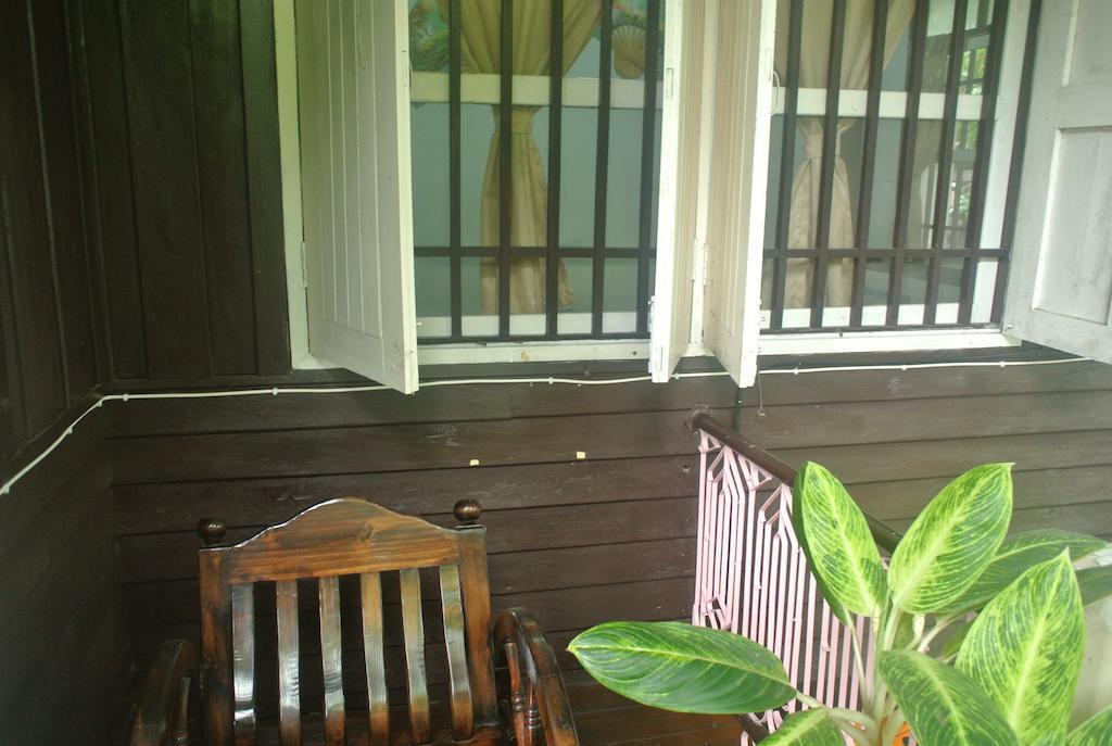 Chok Dee Guesthouse Chiang Mai Exterior photo