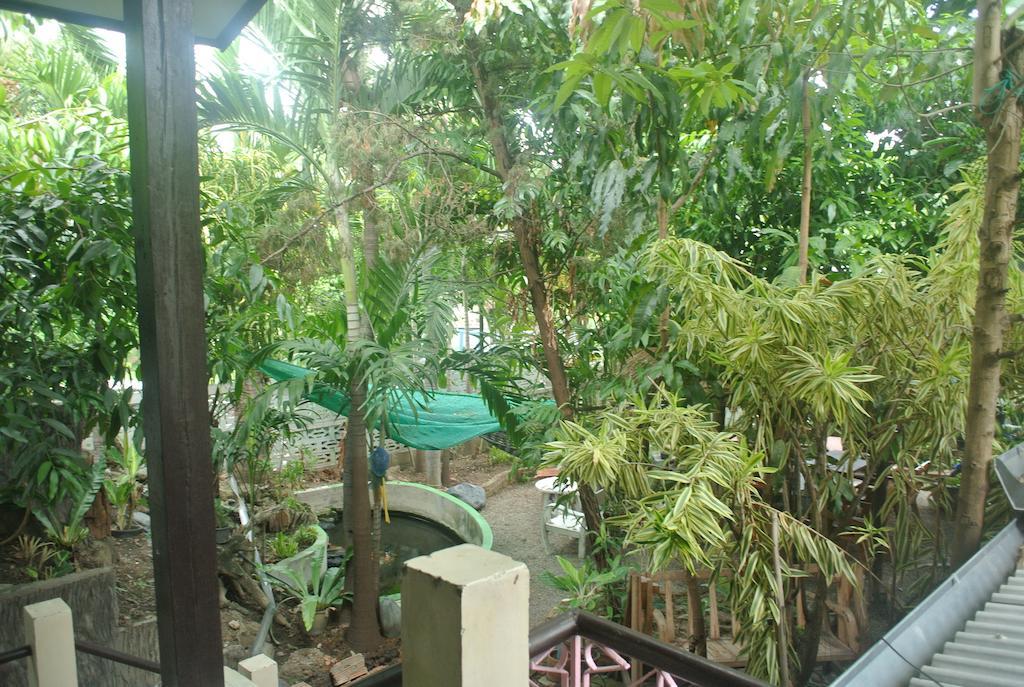Chok Dee Guesthouse Chiang Mai Exterior photo