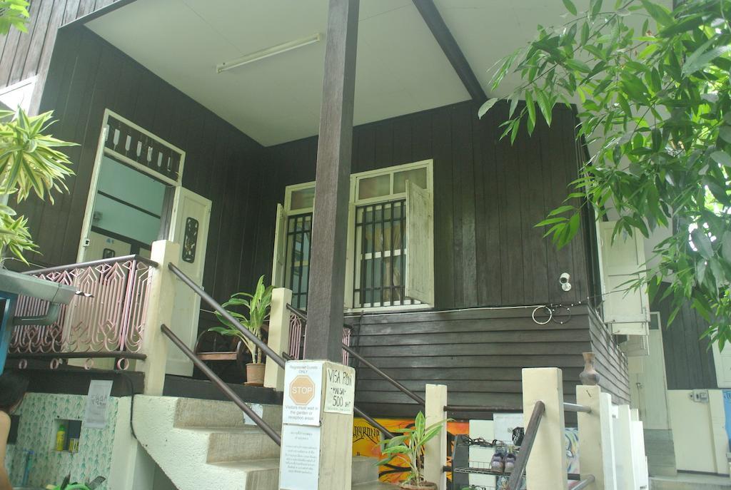 Chok Dee Guesthouse Chiang Mai Exterior photo